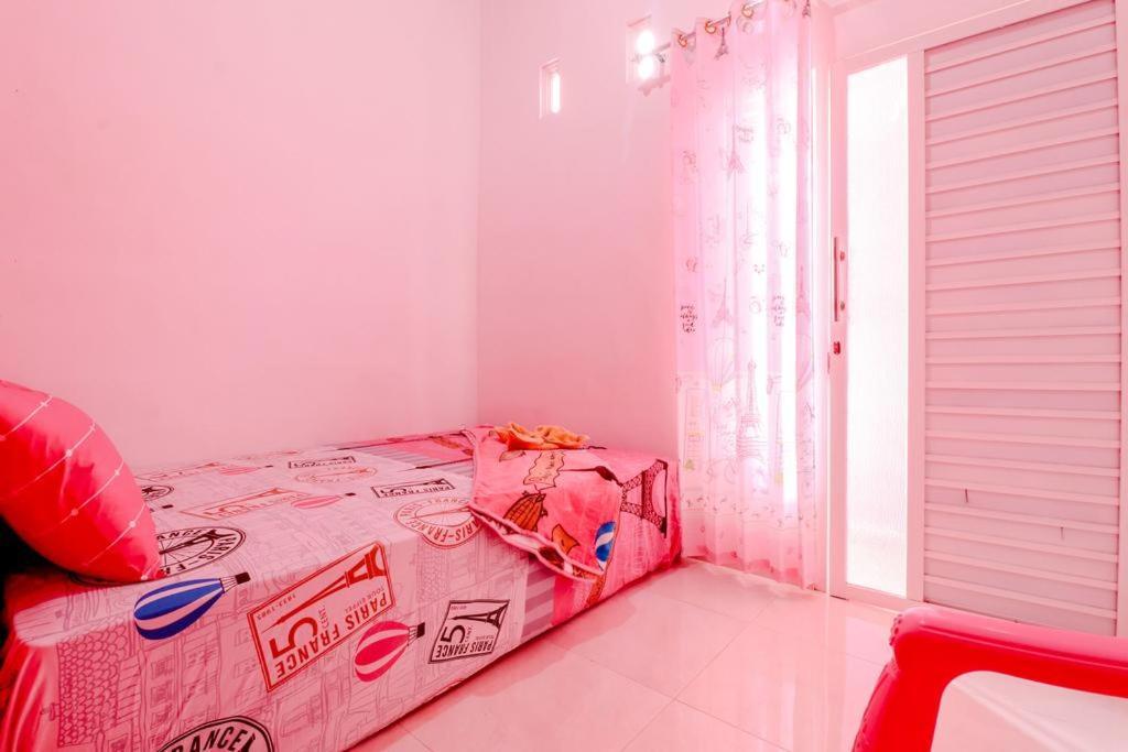 Pinky Guest House Batu Extérieur photo