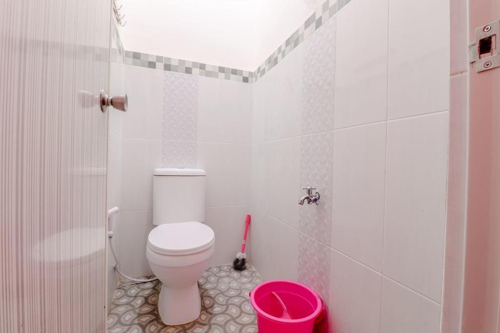 Pinky Guest House Batu Extérieur photo