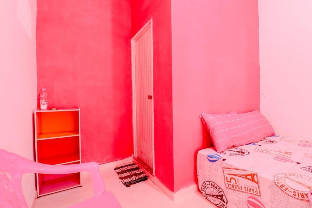 Pinky Guest House Batu Extérieur photo